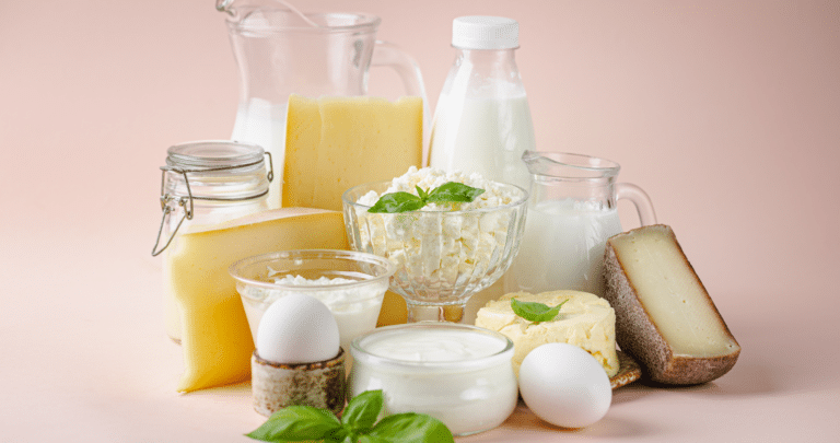 Dairy products rich in calcium that help keep teeth strong and gums healthy