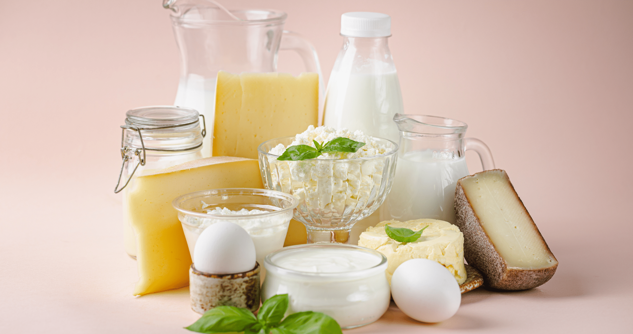 Dairy products rich in calcium that help keep teeth strong and gums healthy